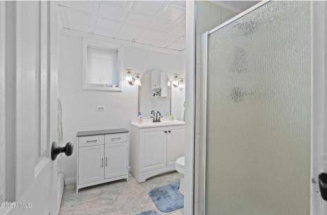17 Cherry Lane Troy NY 12180