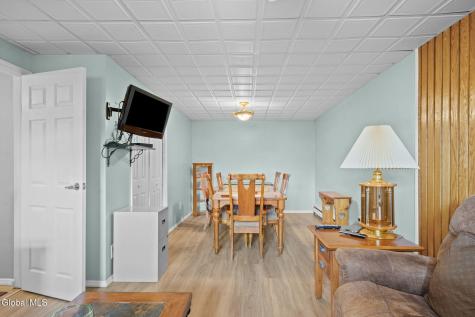 17 Cherry Lane Troy NY 12180