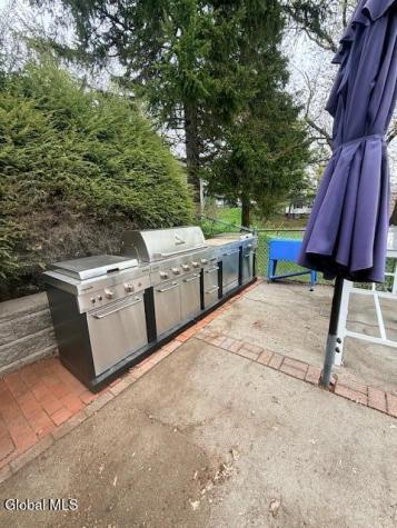 17 Cherry Lane Troy NY 12180
