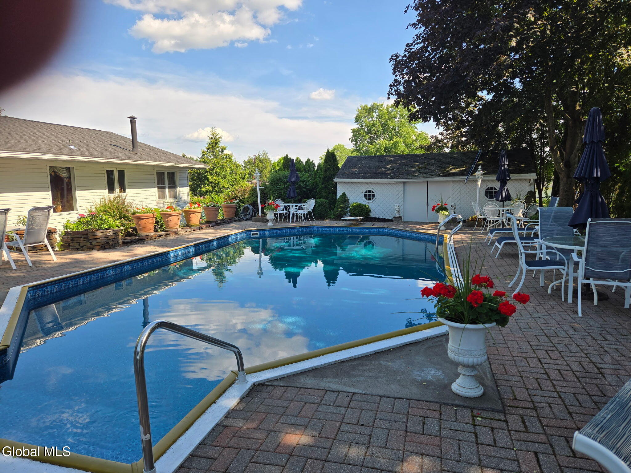 17 Cherry Lane Troy NY 12180