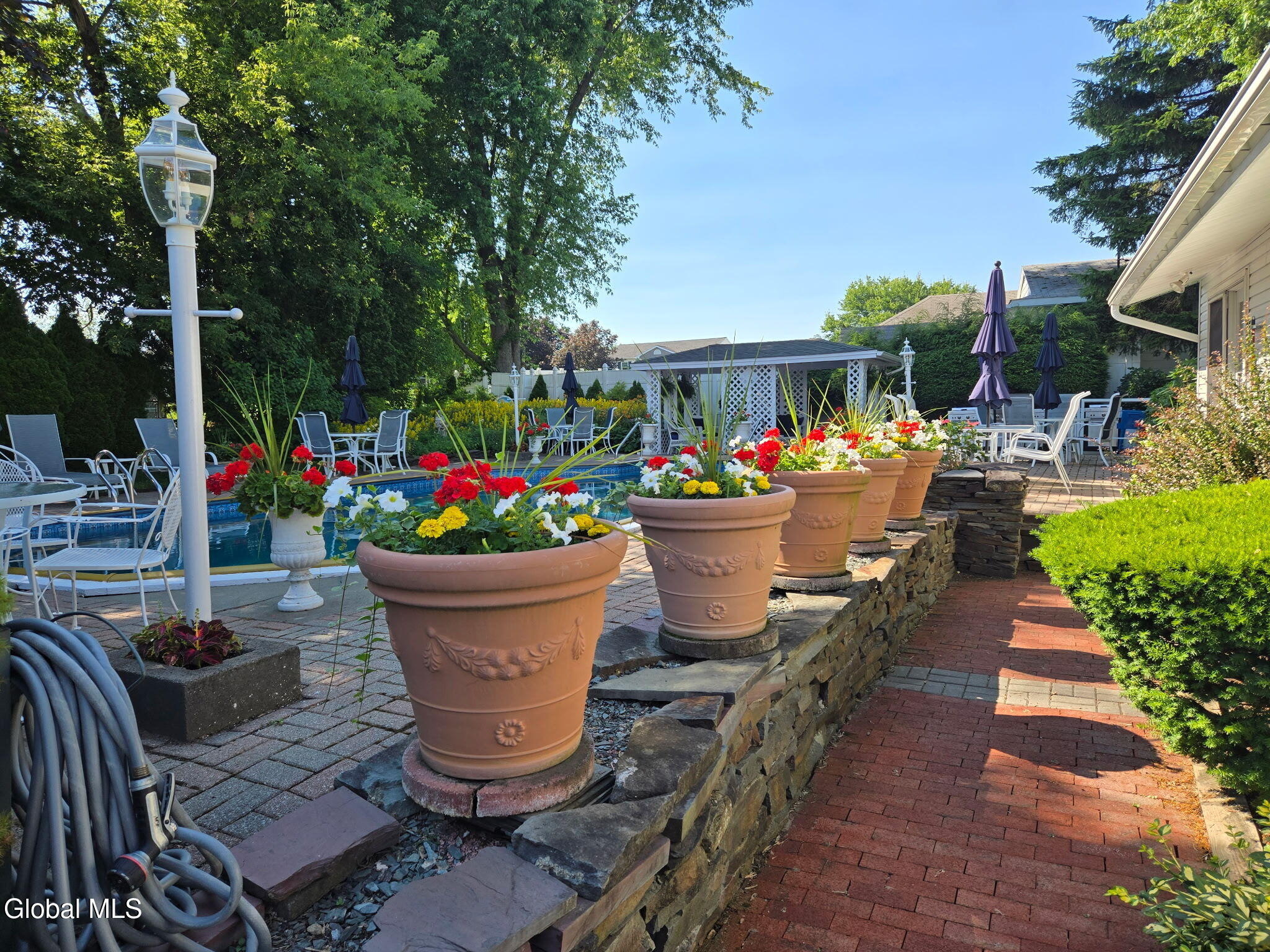 17 Cherry Lane Troy NY 12180