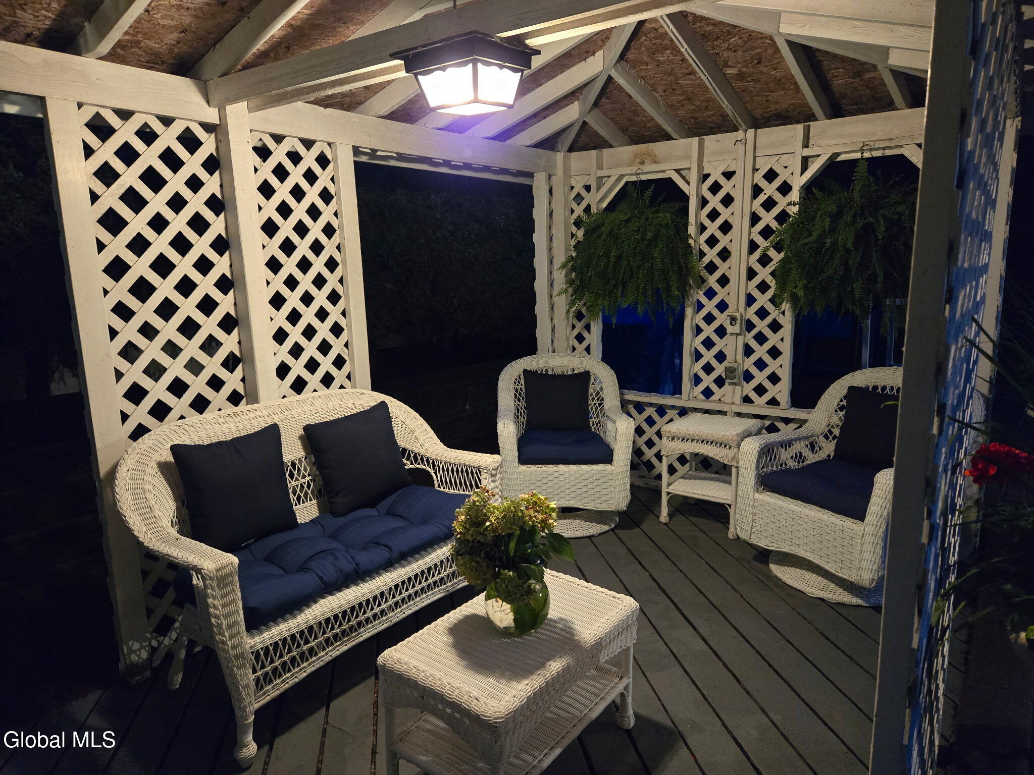 17 Cherry Lane Troy NY 12180