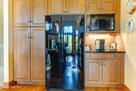 1 Shetland Clifton Park NY 12065