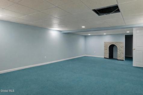 1 Shetland Clifton Park NY 12065