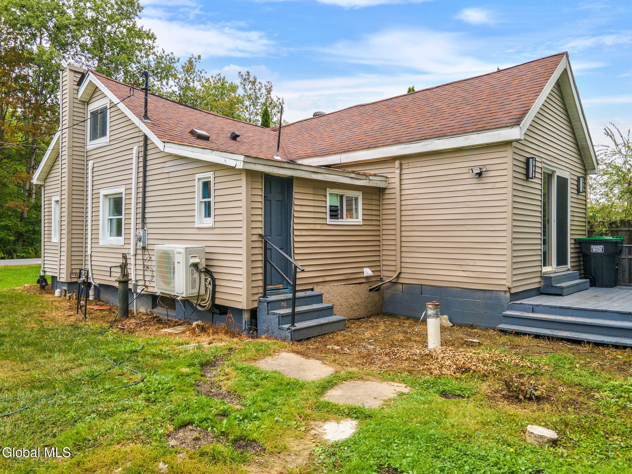 113 Mccaffrey Avenue Hagaman NY 12086