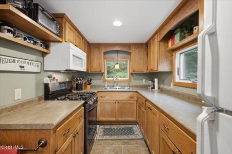 5676 Ny-30 Indian Lake NY 12842
