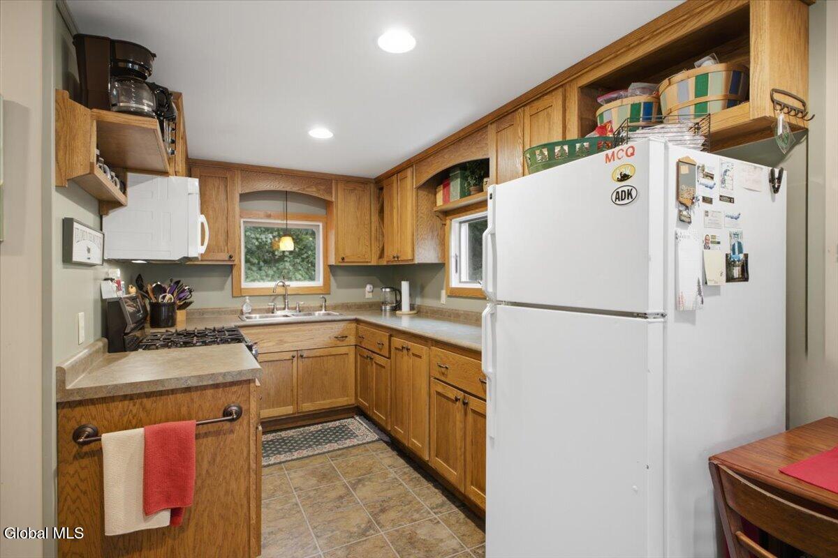 5676 Ny-30 Indian Lake NY 12842