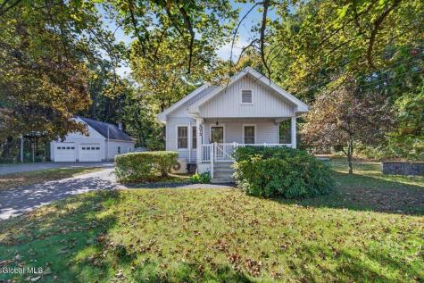 3072 Spawn Road Schenectady NY 12303