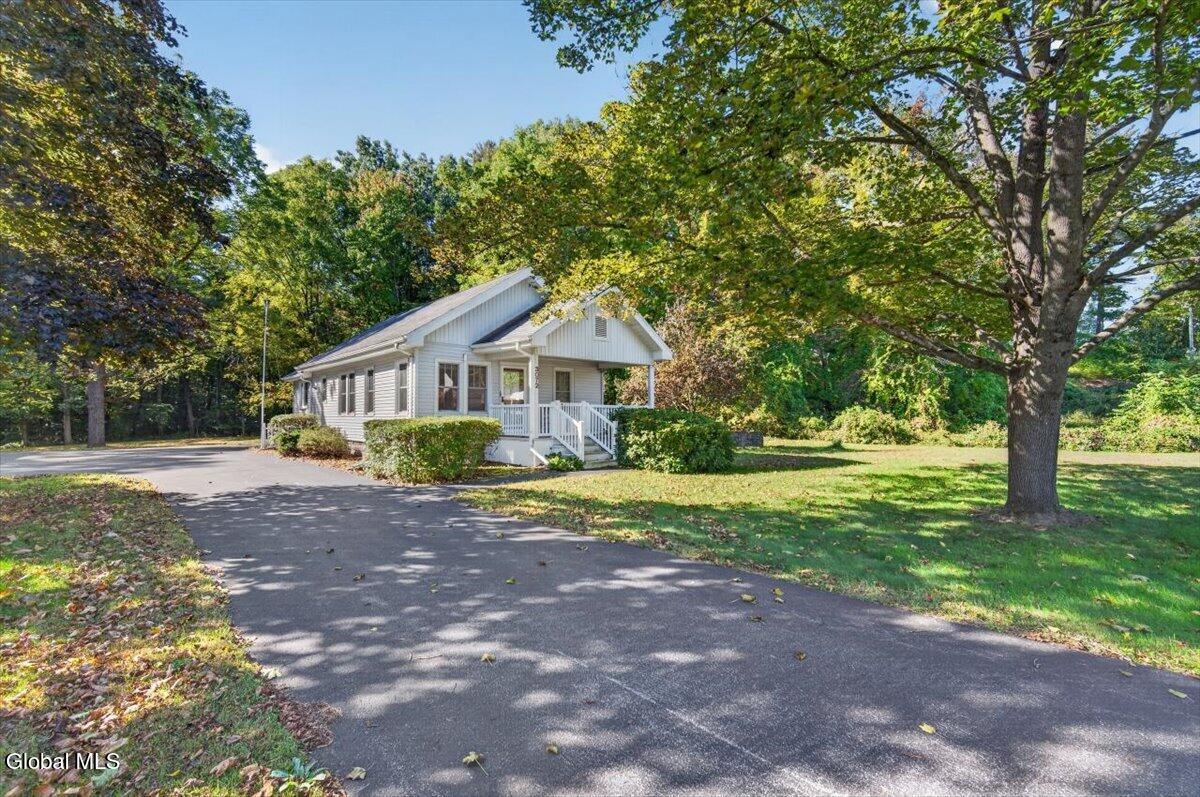 3072 Spawn Road Schenectady NY 12303