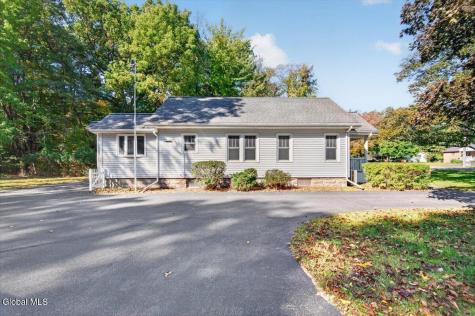 3072 Spawn Road Schenectady NY 12303