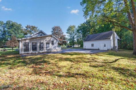 3072 Spawn Road Schenectady NY 12303