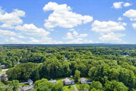 23 Pico Road Clifton Park NY 12065