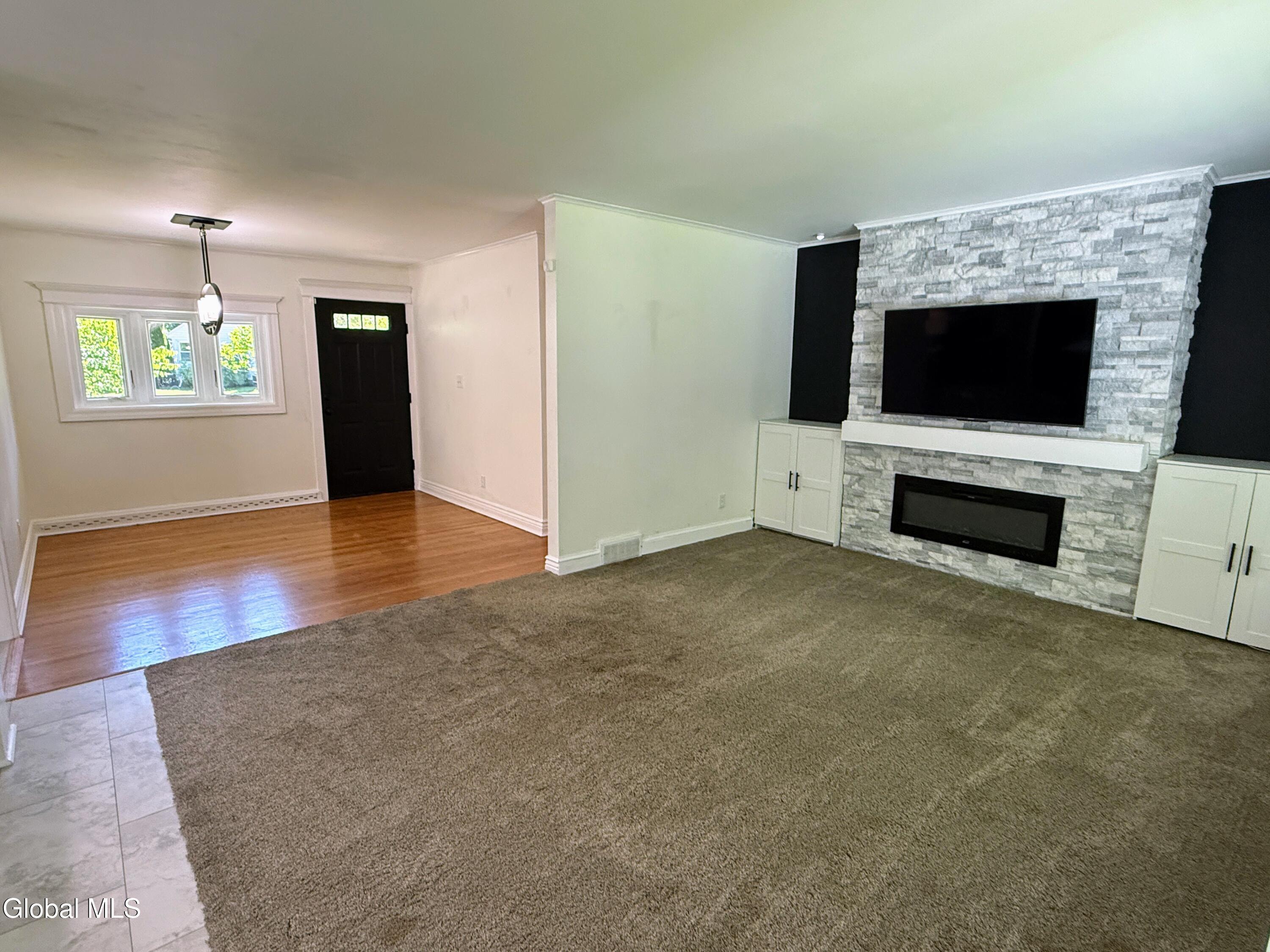 132 Birch Lane Schenectady NY 12302