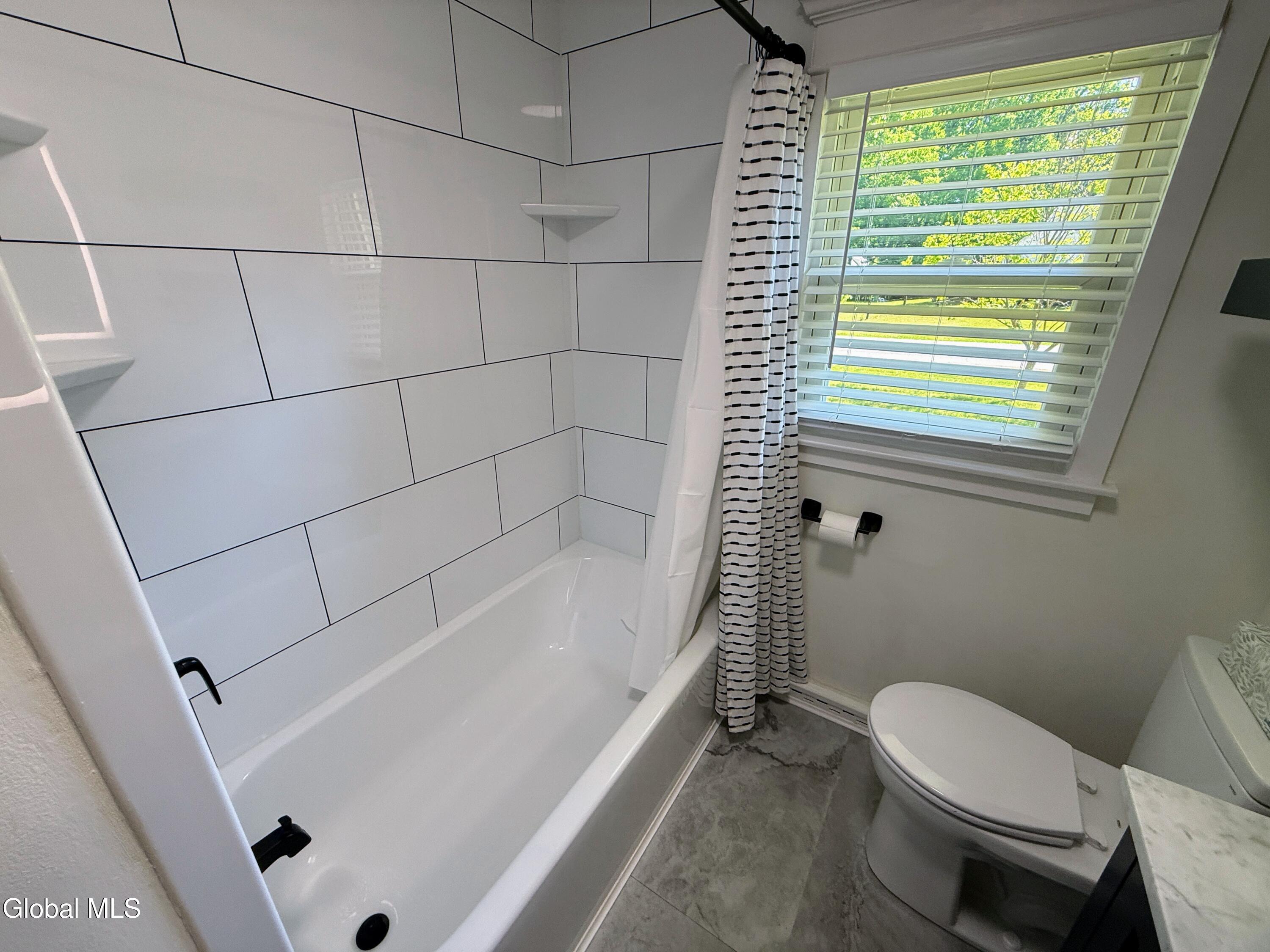 132 Birch Lane Schenectady NY 12302