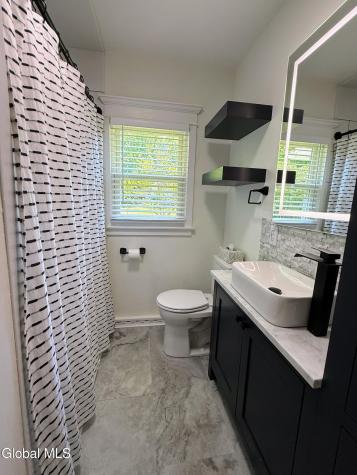 132 Birch Lane Schenectady NY 12302