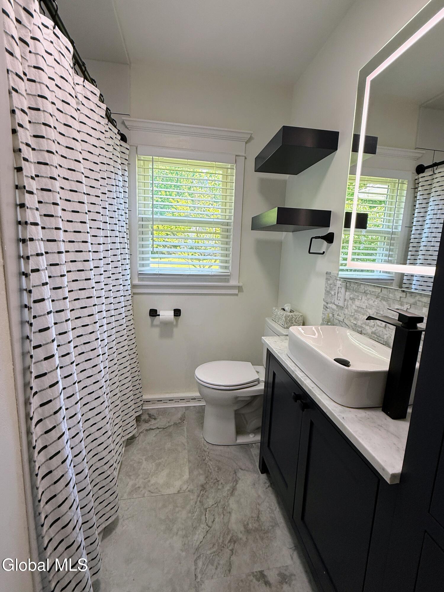 132 Birch Lane Schenectady NY 12302