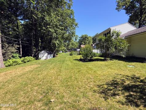 132 Birch Lane Schenectady NY 12302