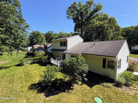 132 Birch Lane Schenectady NY 12302