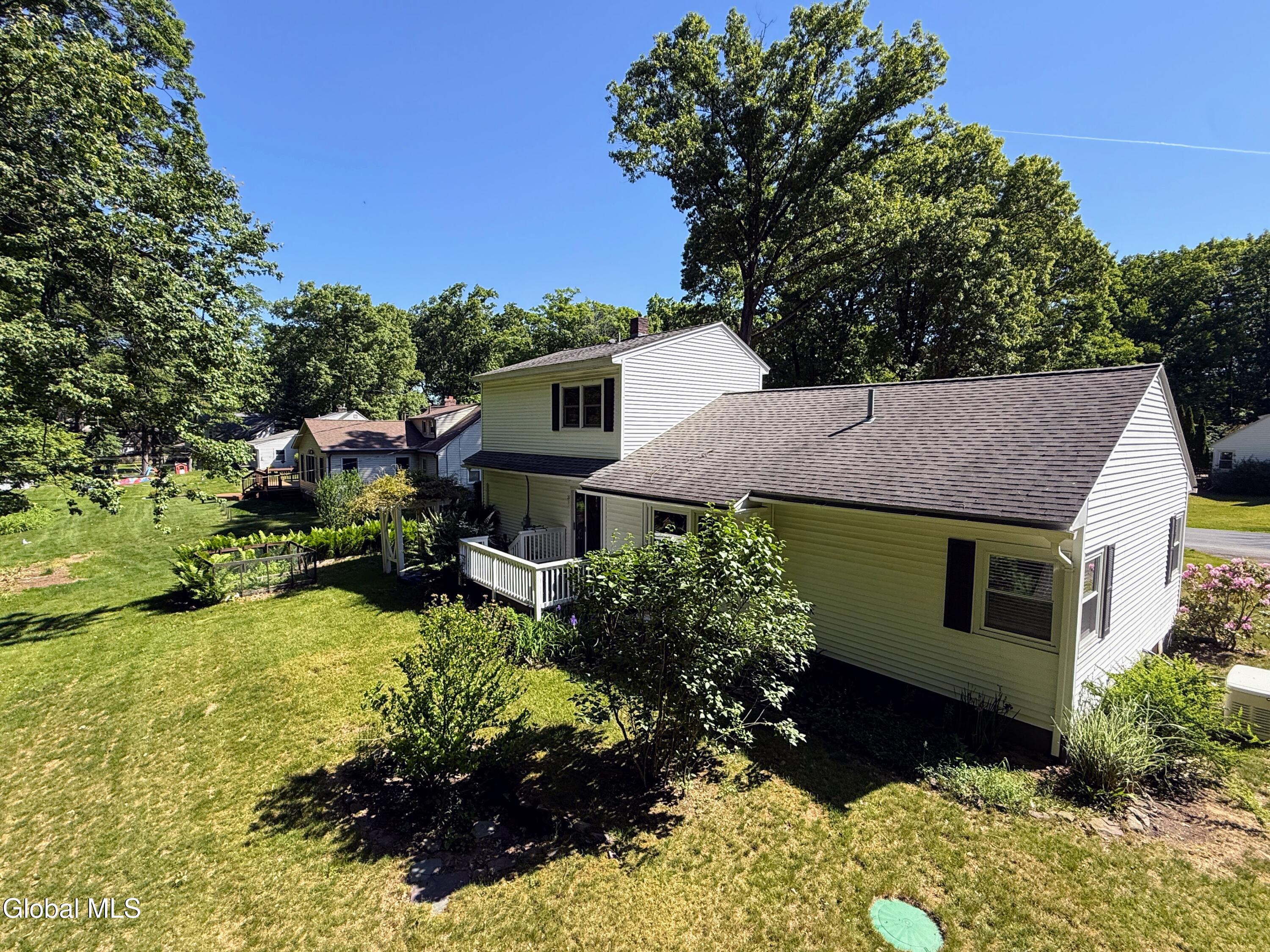 132 Birch Lane Schenectady NY 12302