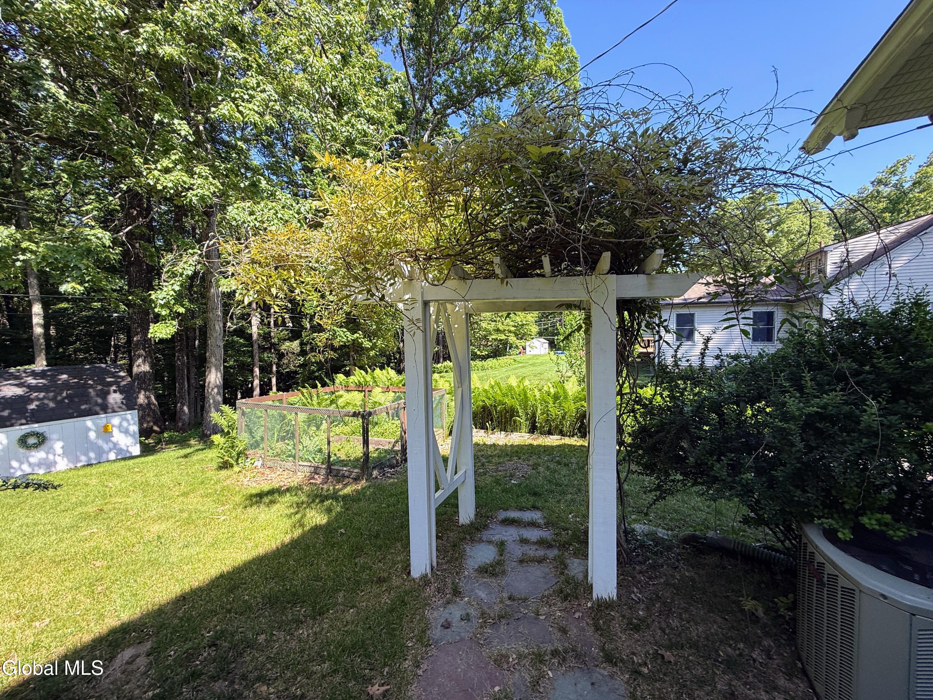 132 Birch Lane Schenectady NY 12302