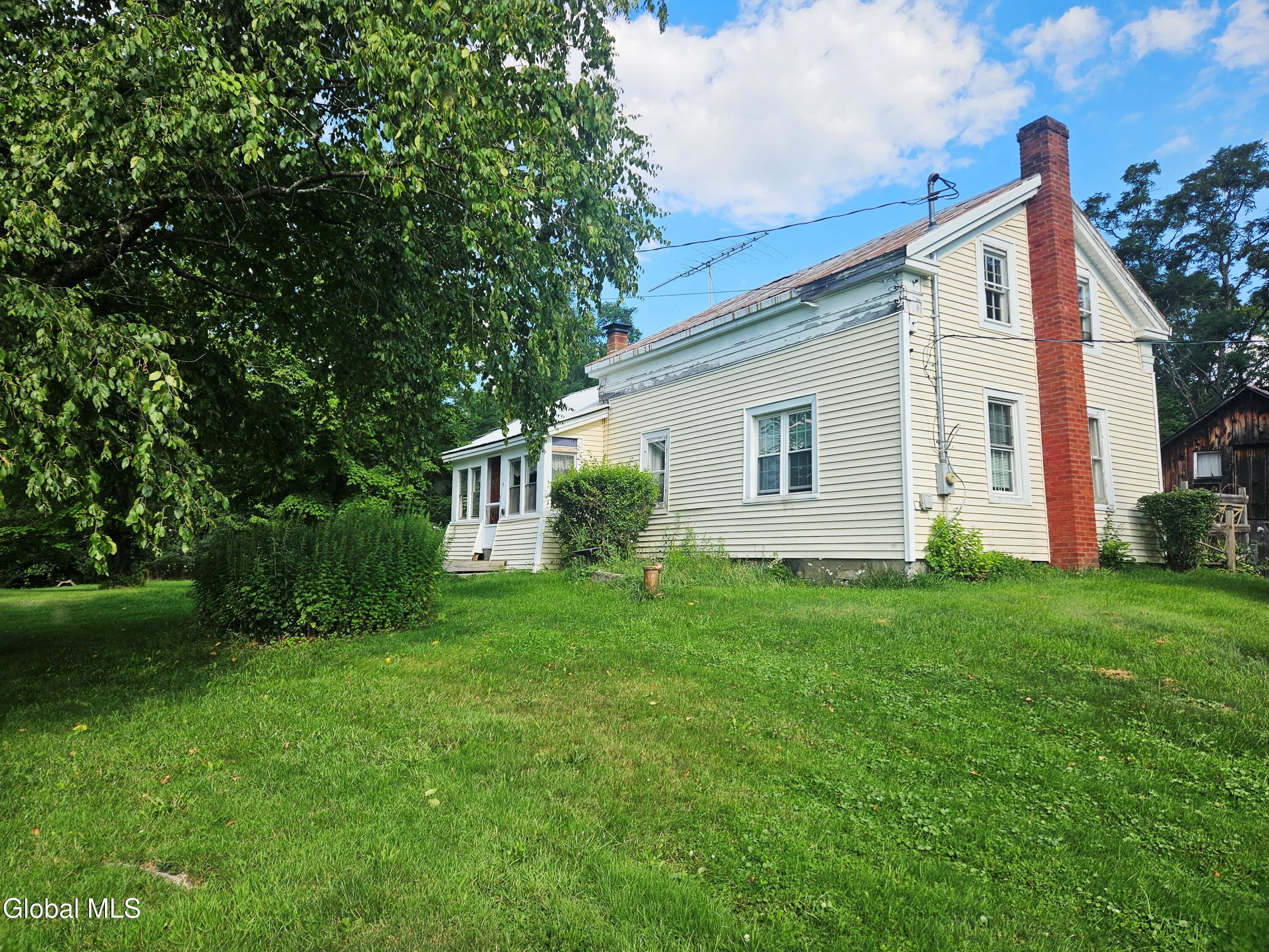 1235 Grovenors Corners Road Cental Bridge NY 12035