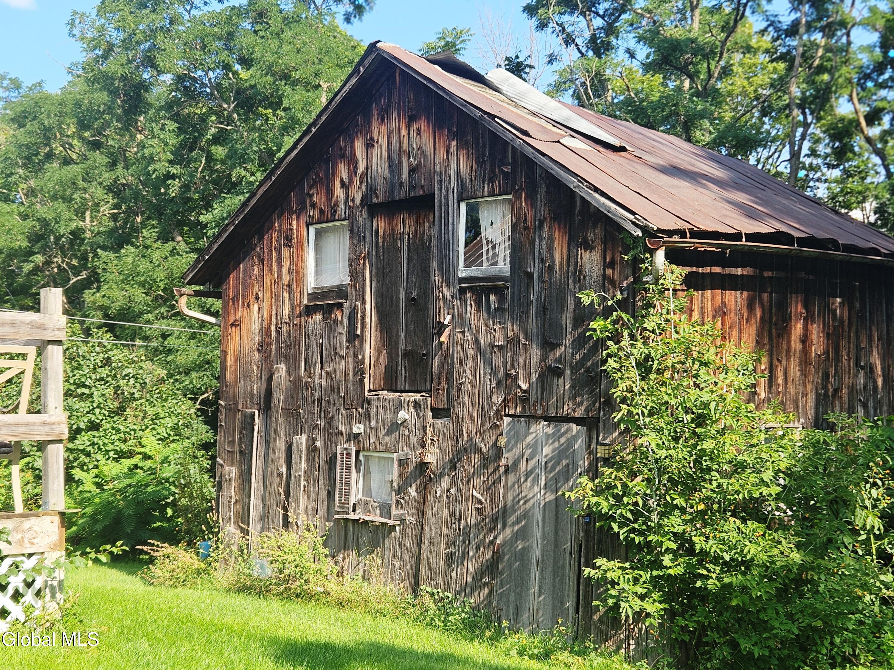 1235 Grovenors Corners Road Cental Bridge NY 12035