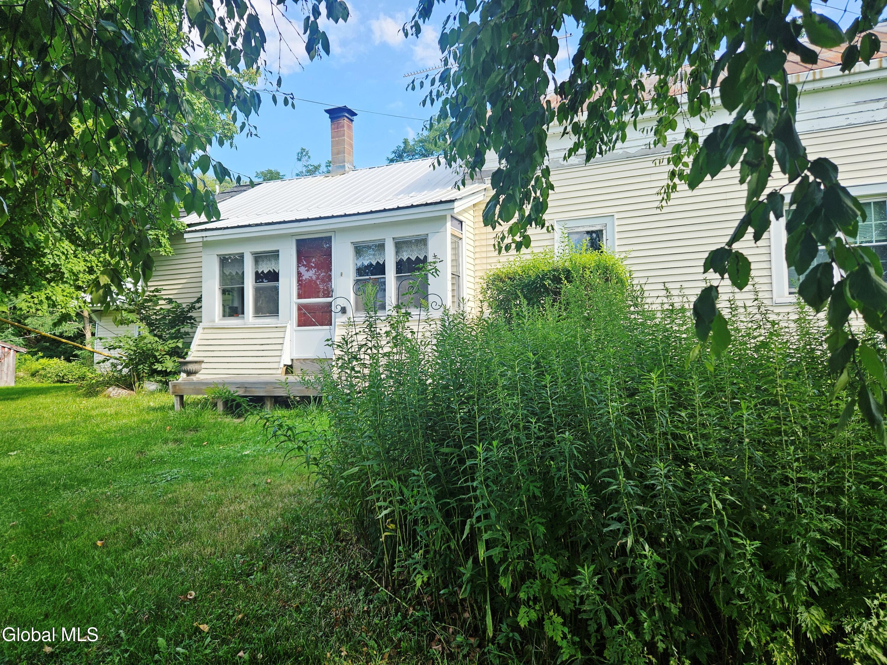 1235 Grovenors Corners Road Cental Bridge NY 12035
