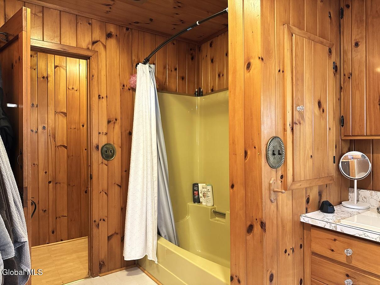 199 Corlear Drive Willsboro NY 12996