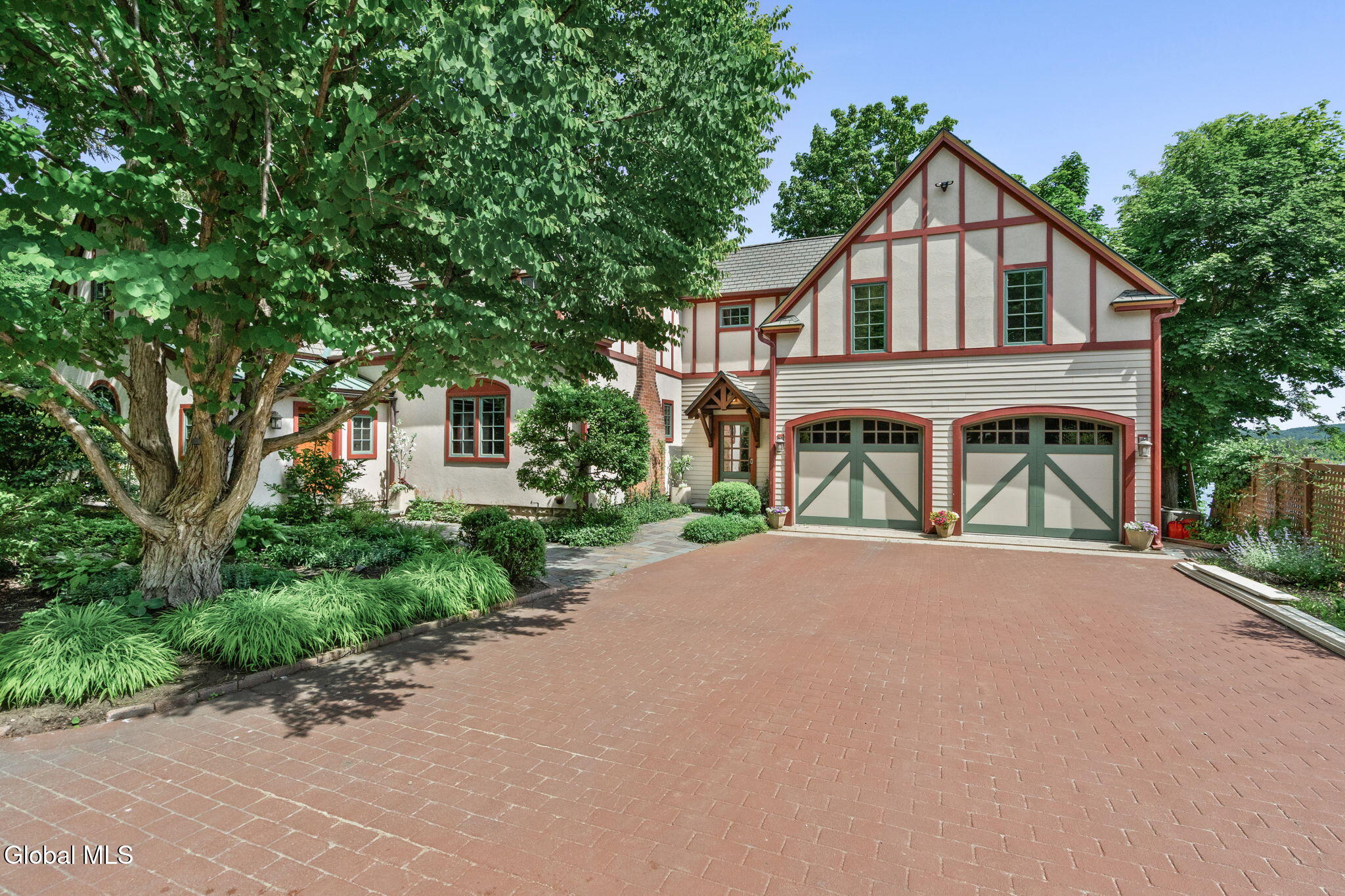 674 Crescent Avenue Saratoga NY 12866