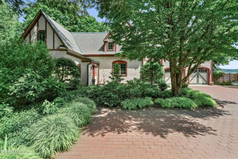 674 Crescent Avenue Saratoga NY 12866