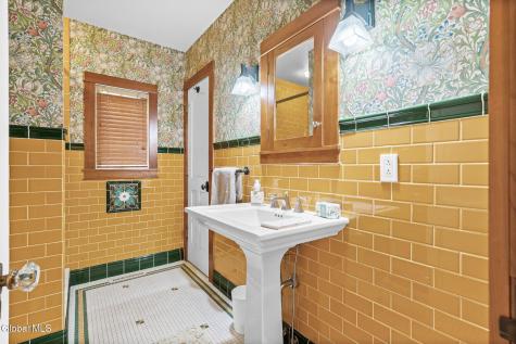674 Crescent Avenue Saratoga NY 12866