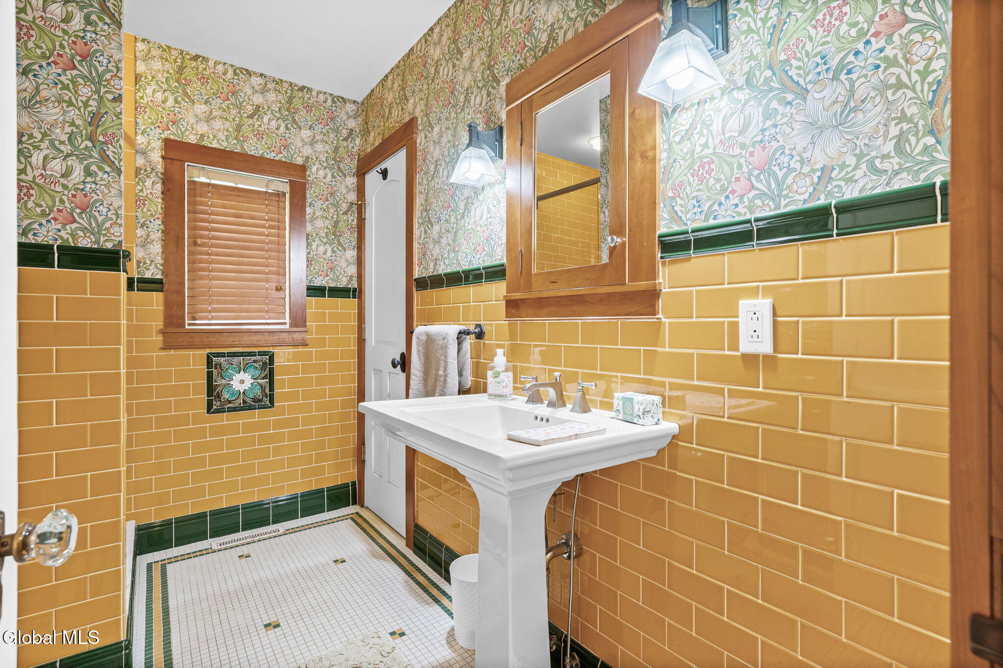 674 Crescent Avenue Saratoga NY 12866