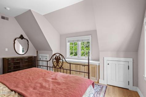 674 Crescent Avenue Saratoga NY 12866