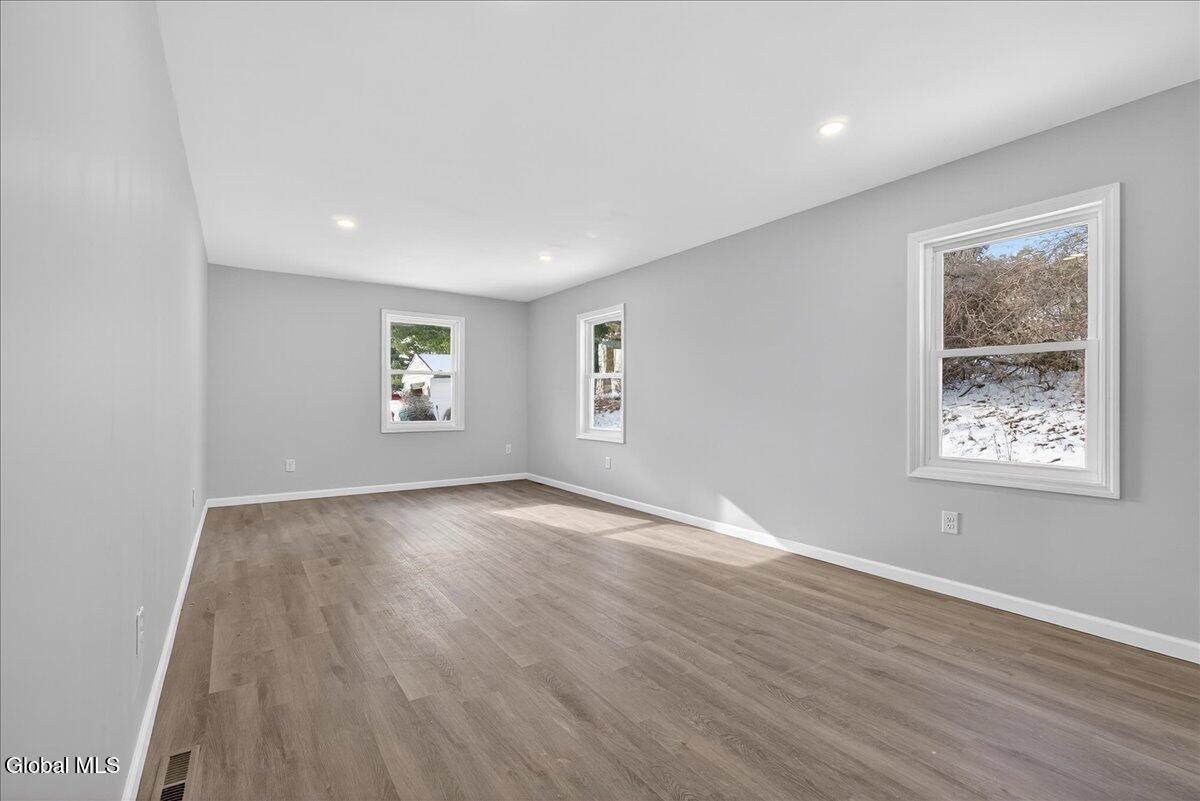 6 Charl Lane Troy NY 12180