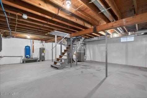6 Charl Lane Troy NY 12180