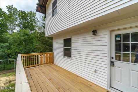 6 Charl Lane Troy NY 12180