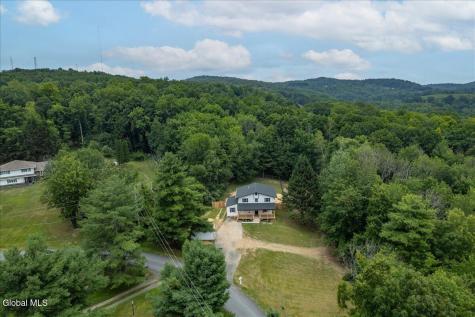6 Charl Lane Troy NY 12180