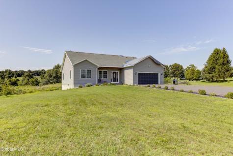 285 Hayes Road Schaghticoke NY 12154