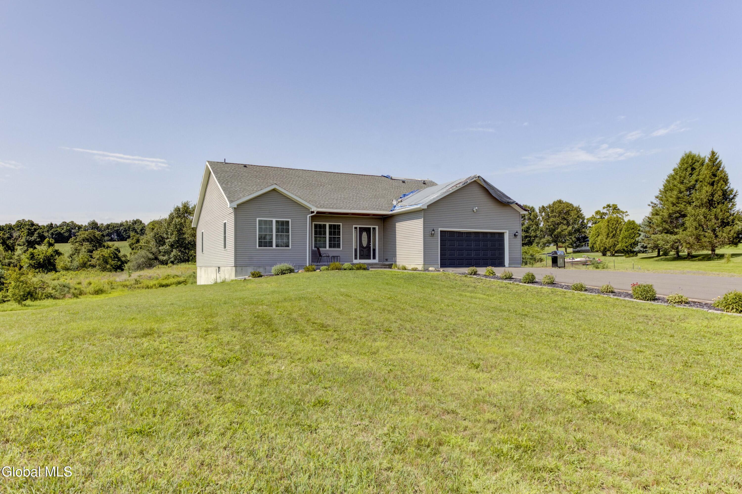 285 Hayes Road Schaghticoke NY 12154