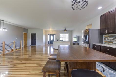 285 Hayes Road Schaghticoke NY 12154