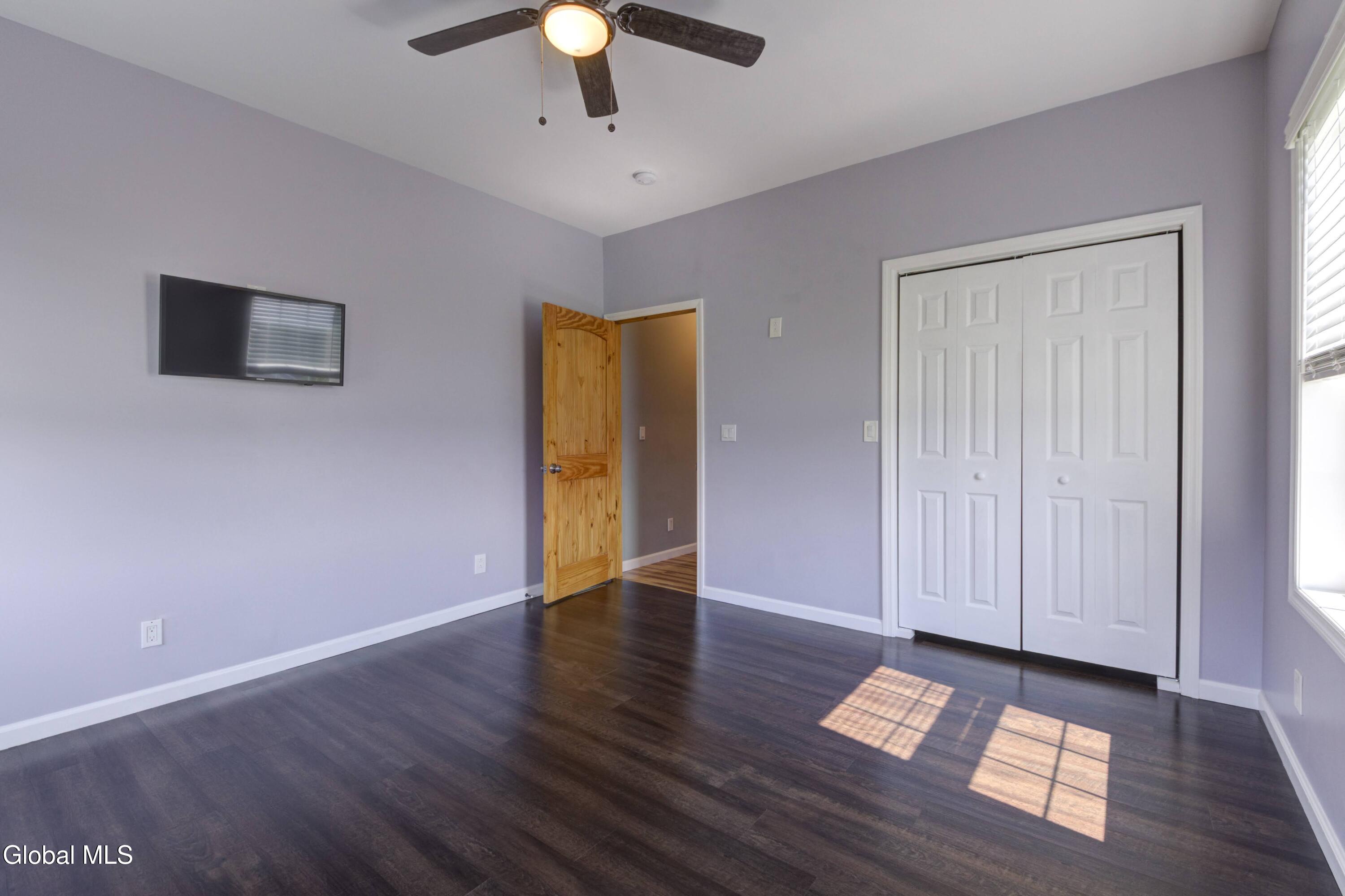 285 Hayes Road Schaghticoke NY 12154