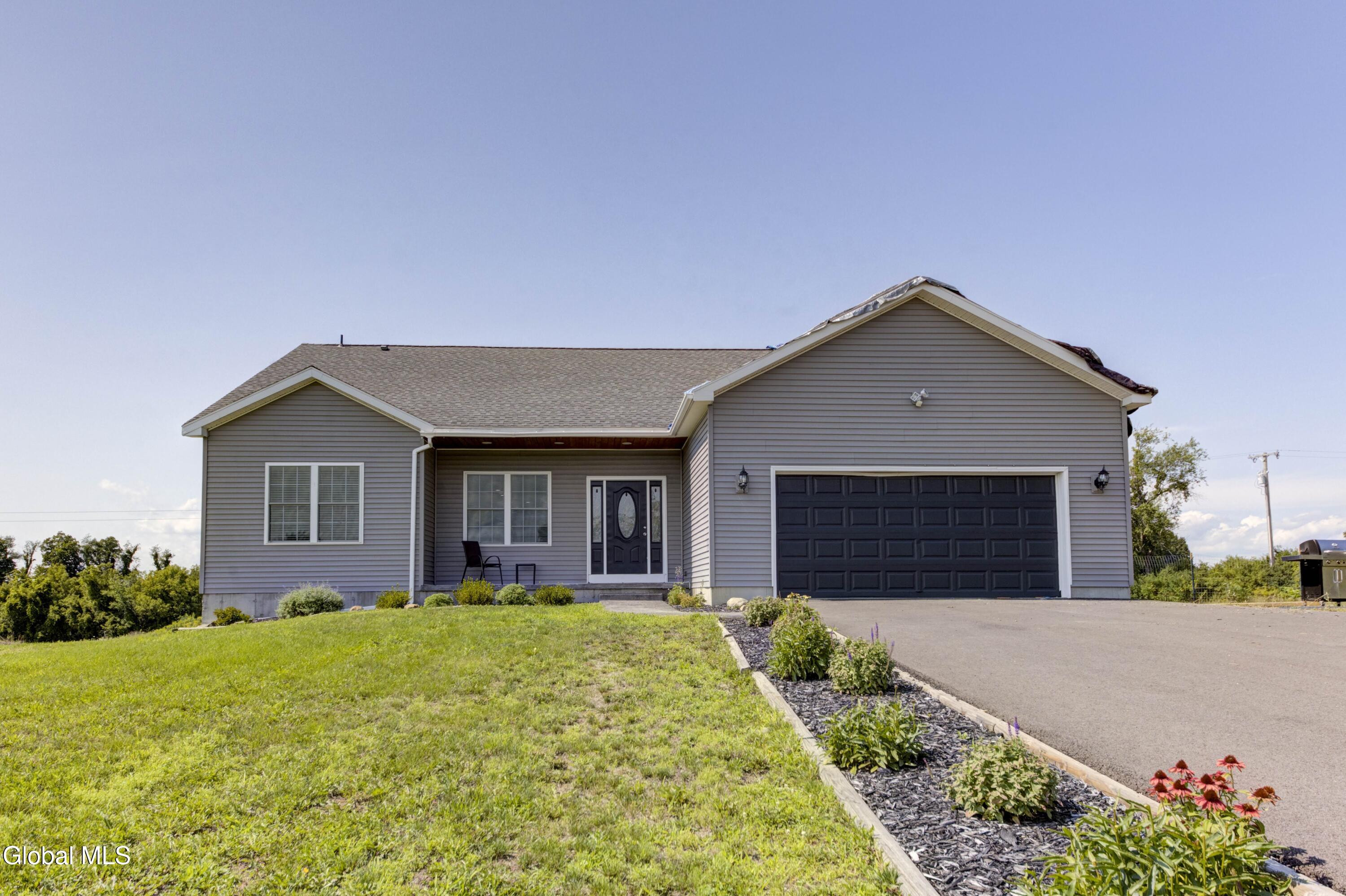 285 Hayes Road Schaghticoke NY 12154