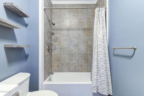 285 Hayes Road Schaghticoke NY 12154
