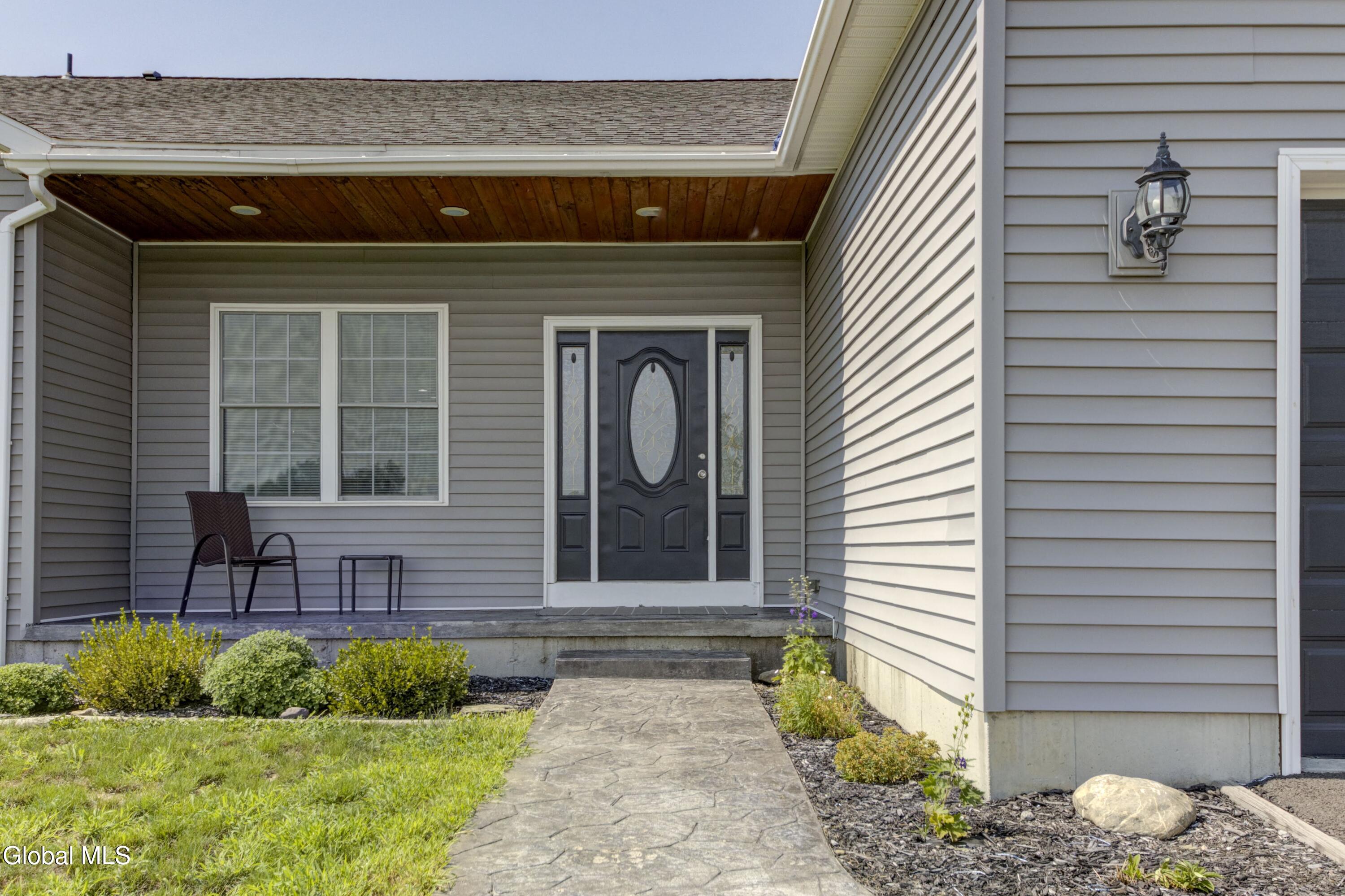 285 Hayes Road Schaghticoke NY 12154