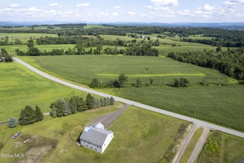 285 Hayes Road Schaghticoke NY 12154