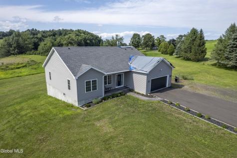 285 Hayes Road Schaghticoke NY 12154