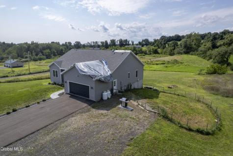 285 Hayes Road Schaghticoke NY 12154