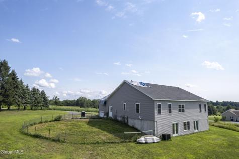 285 Hayes Road Schaghticoke NY 12154