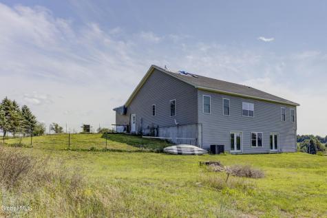 285 Hayes Road Schaghticoke NY 12154