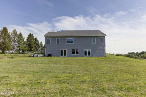 285 Hayes Road Schaghticoke NY 12154